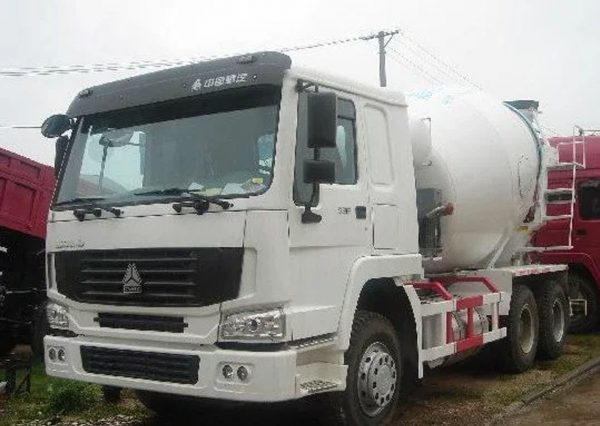 Sinotruck HOWO 6X4 - Image 2