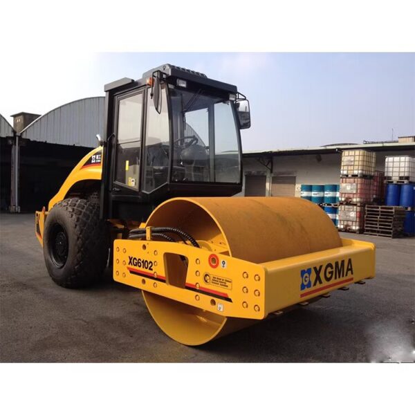 XGMA Vibratory Roller(XG610H) - Image 2